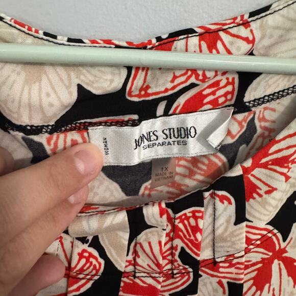 Jones Studio Separates Butterfly Print Sleeveless Tank Top Women's Plus Size 1X - Picture 4 of 7